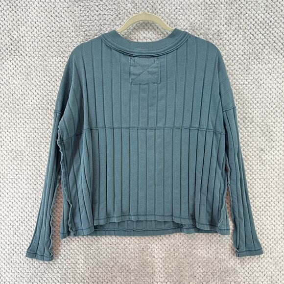 We the Free Top Women XS Blue Henley Crew Neck Long Sleeves Relax Blouse Beach - Picture 5 of 9